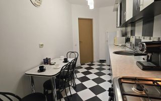 Apartament decomanda / etaj intermediar / Zona Eroilor - Poză 2