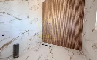 Duplex cu 5 camere, despartit prin camera tehnica I Dumbravita - Poză 10