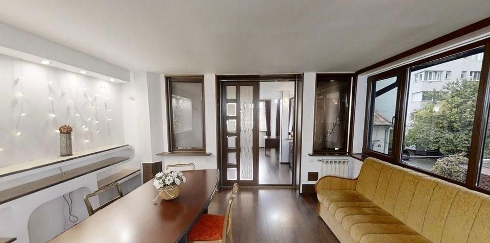 Ion Neculce | Apartament 5 camere în vilă monument - Poză 3