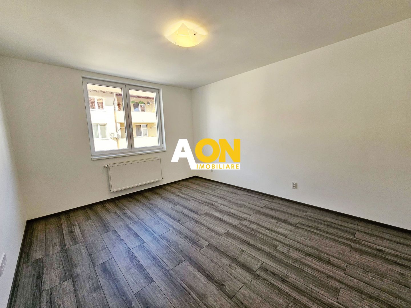 Apartament 3 camere, etaj 1, cu boxa, zona Centru-Alba Iulia - Poză 4