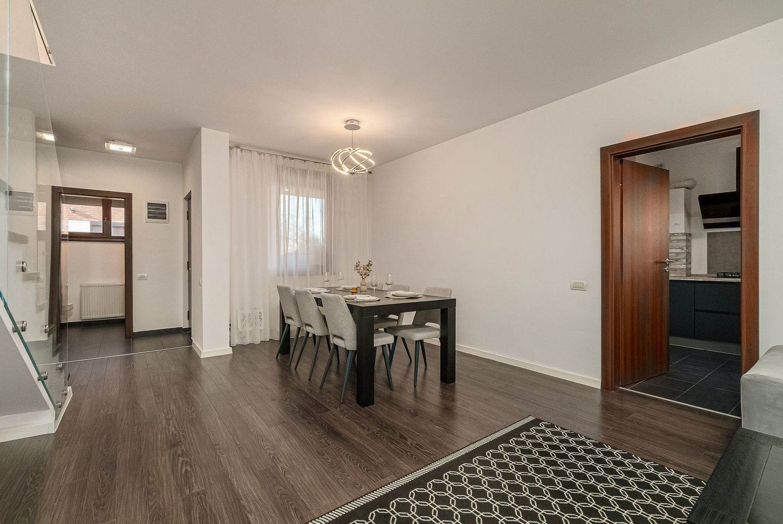 Casă ideală pentru familie–4 camere, curte amenajată, complex privat-securizat - Poză 8