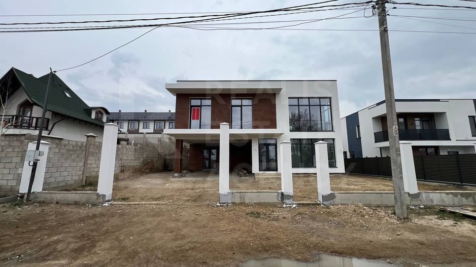 Vânzare, casă 4 camere, strada Florilor,Bubueci - Poză 3