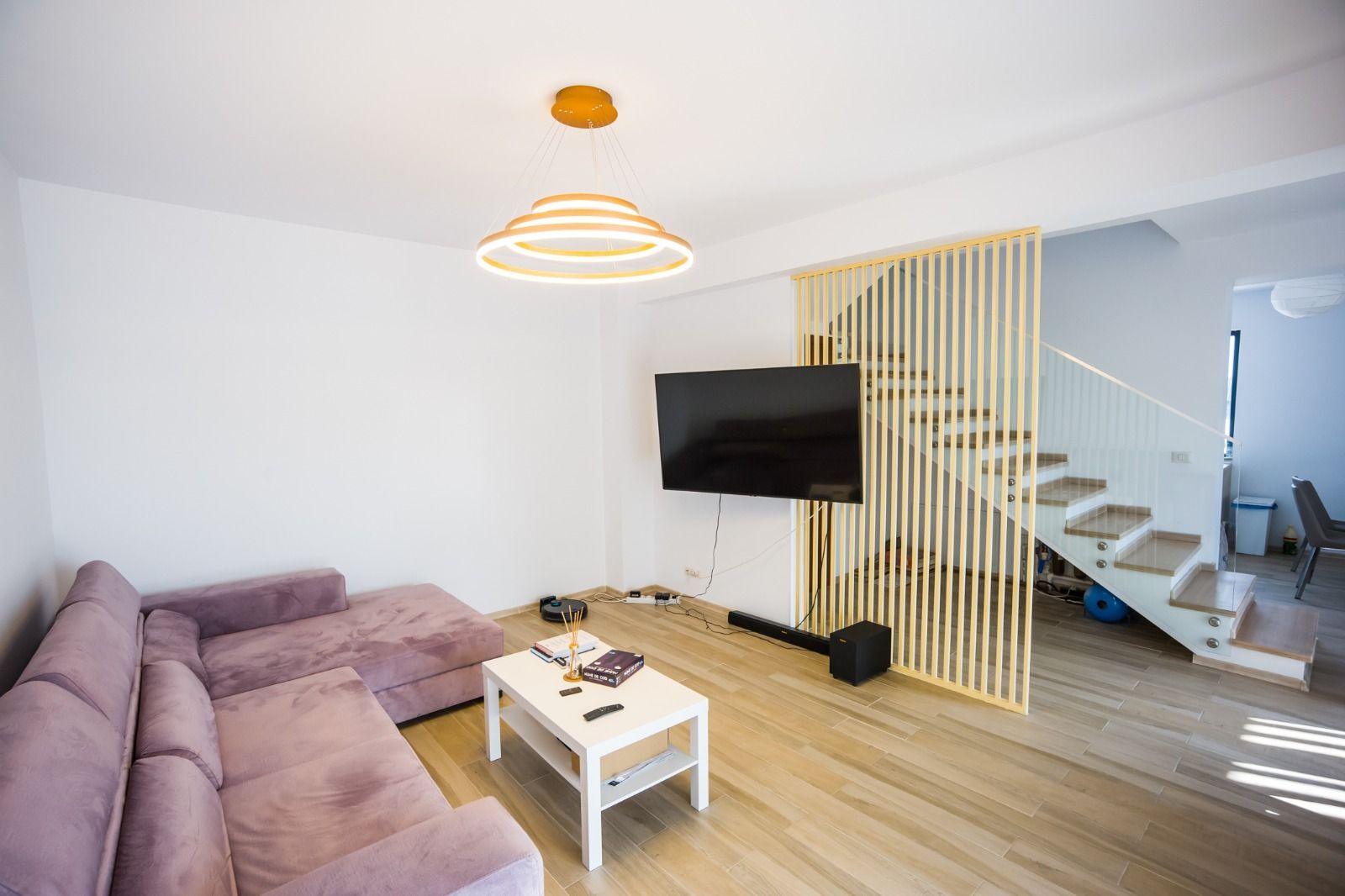 Vilă Modernă | 4 Camere | Pipera-Tunari | Curte Privată - Poză 1