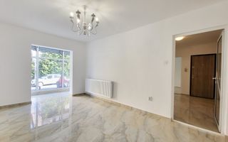 Spatiu comercial închiriere Brasov - 50 mp  # spatii-comerciale-brasov.ro - Poză 1