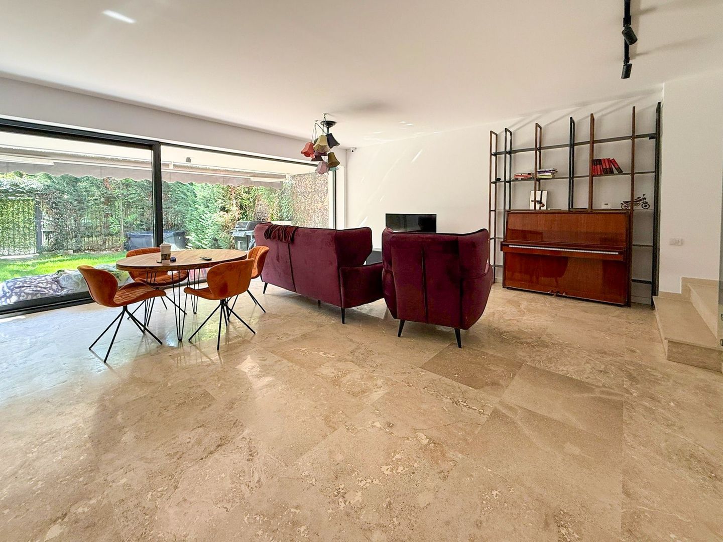 Chirie | Vilă 5 camere 170mp | Parcare | Jacuzzi | Curte privată - Poză 5