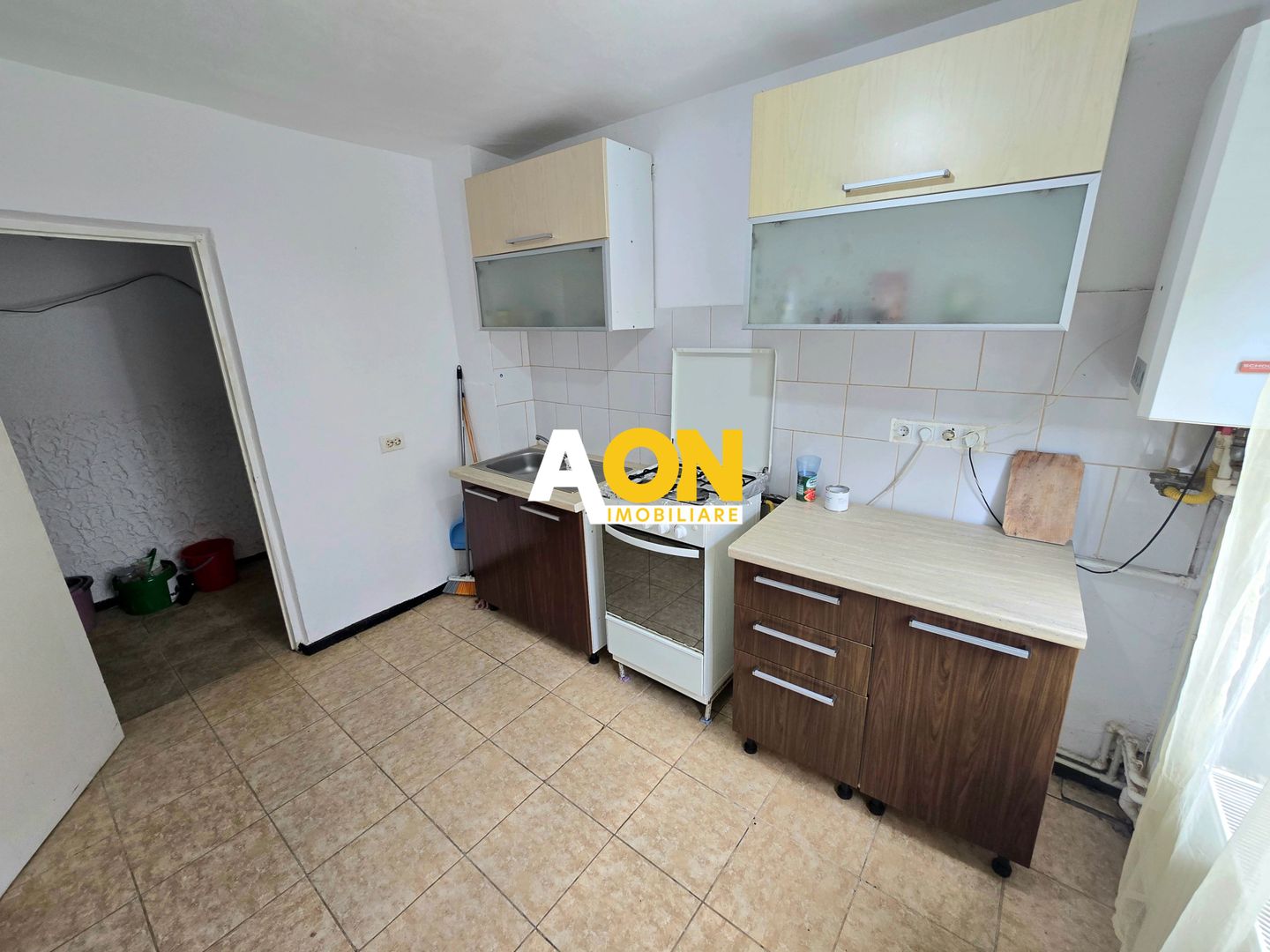 Apartament cu 2 Camere, Etaj 1, Zona Cetate - Poză 5
