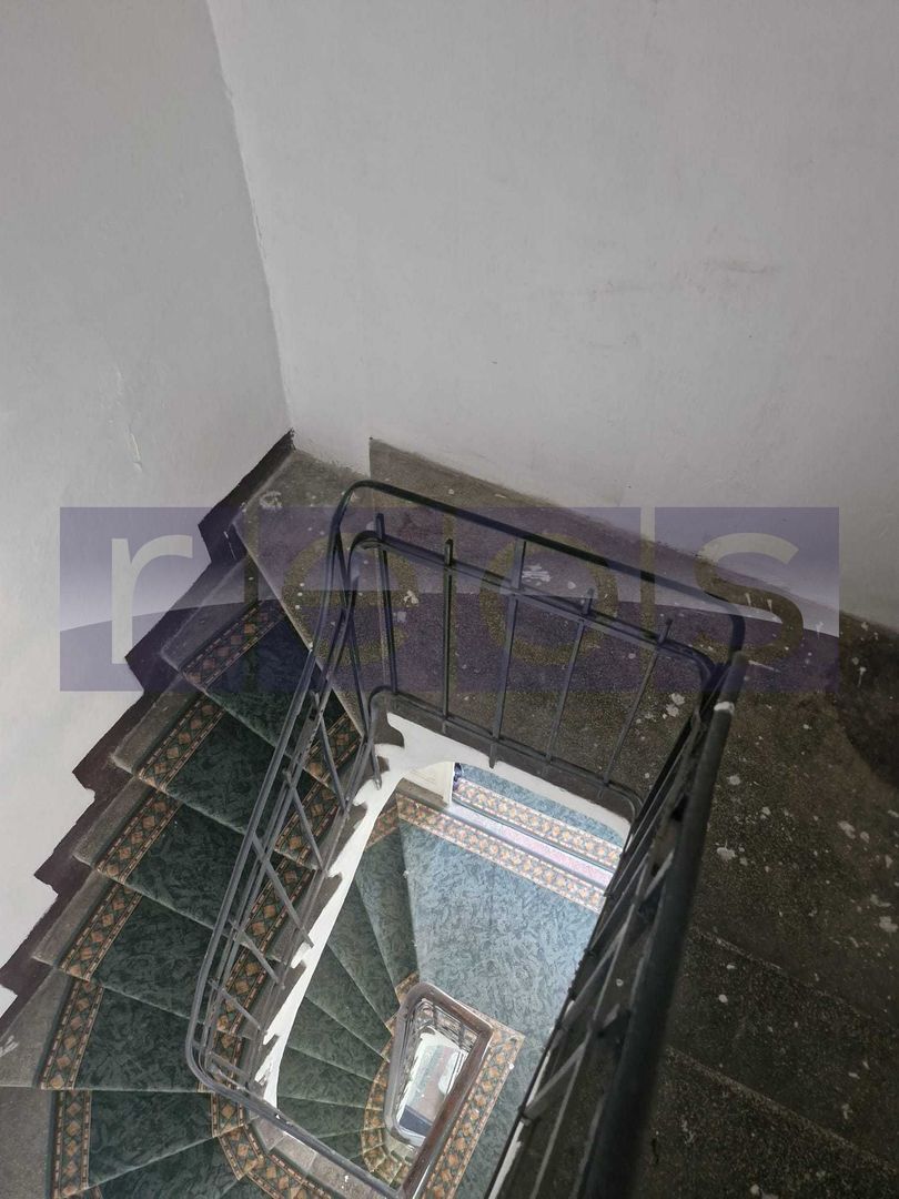 Vand apartament in vila 4 camere - Poză 7