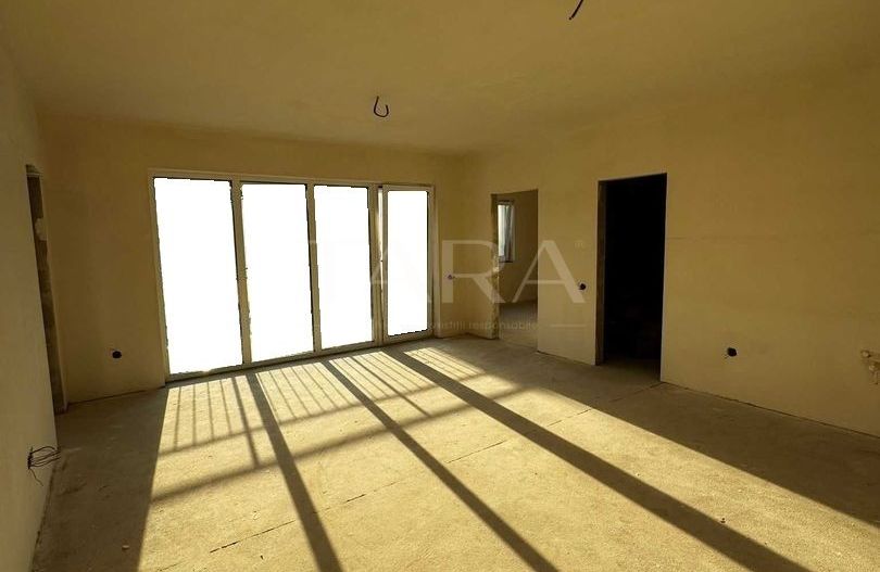 Apartament cu 3 camere decomandate în zona Piața Abator. - Poză 3