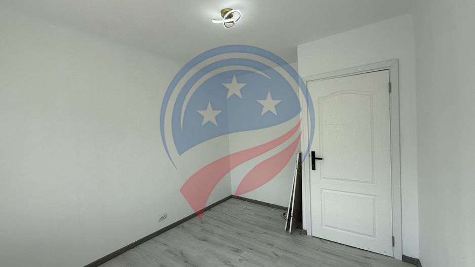 Apartament 2 camere decomandat Rovine Carrefour – bloc anvelopat, etaj 3/4 - Poză 2
