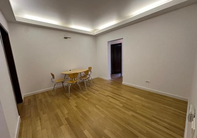 Apartament 3 camere - PRIMAVERII - PARTER VILA - OPORTUNITATE - Poză 2