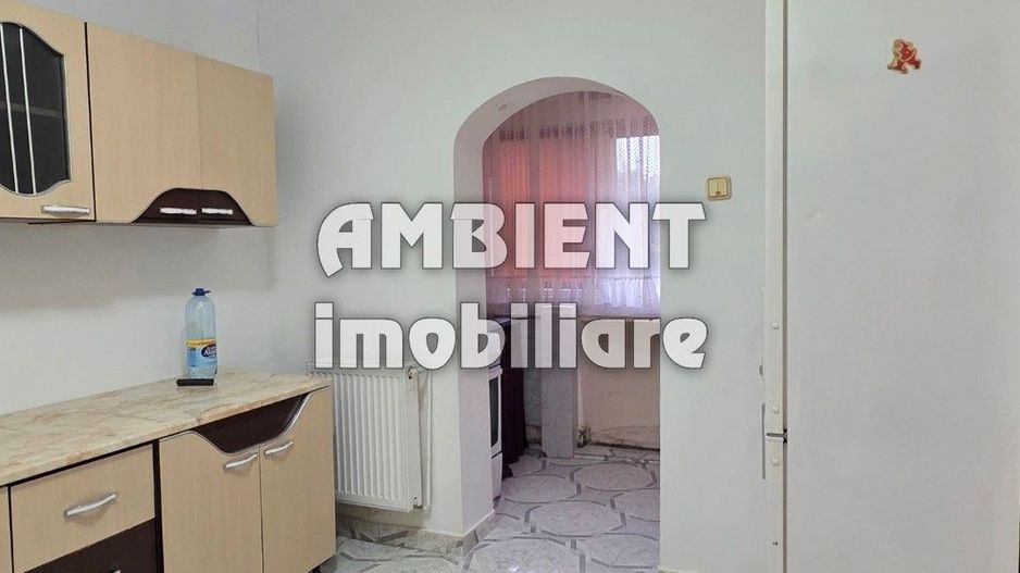 Apartament 3 camere, etaj 3, VASLUI - zona CARTIER; - Poză 2