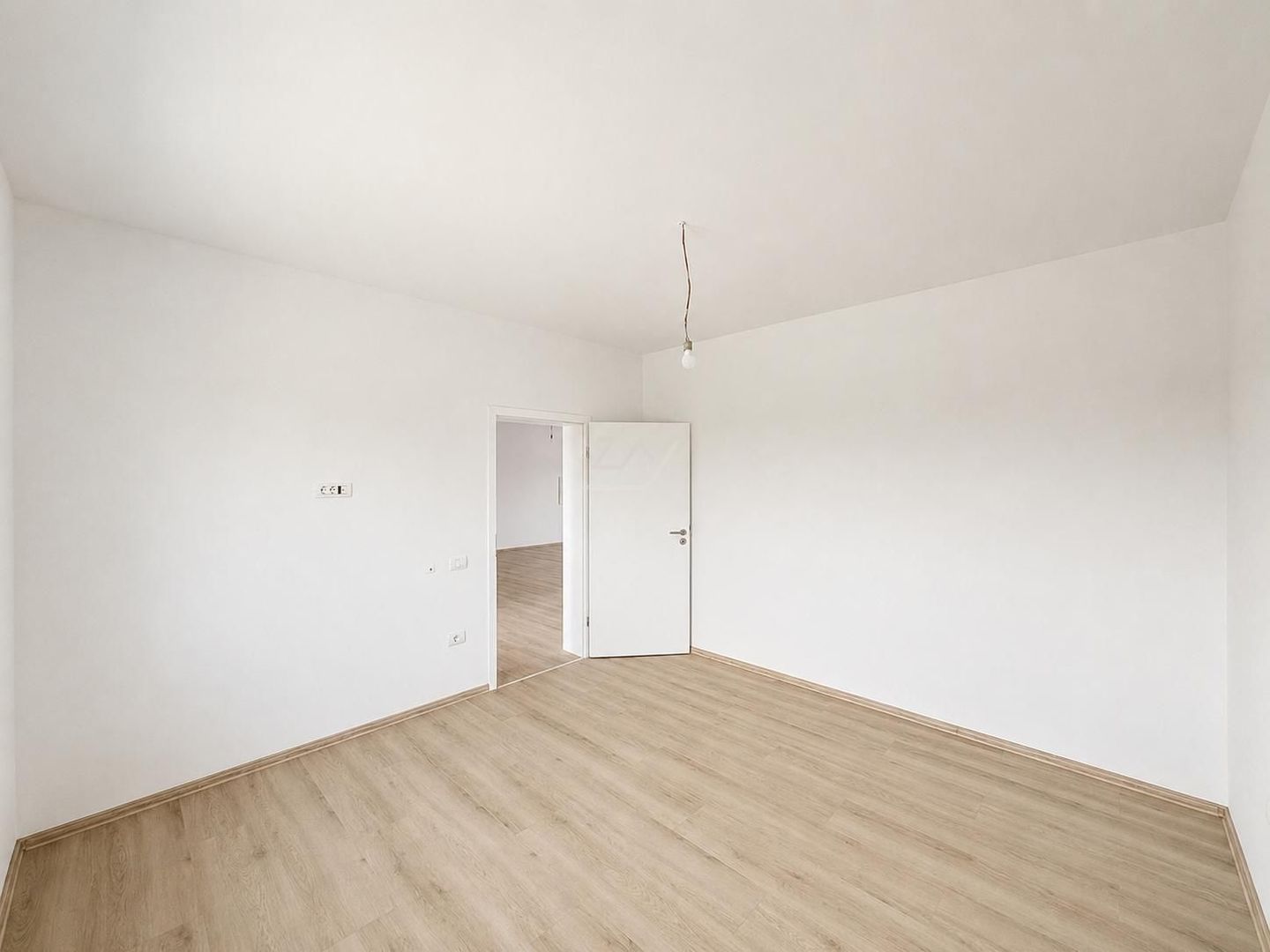 COMISION 0! Duplex cu 4 camere finalizat.Toate utilitatile. - Poză 8