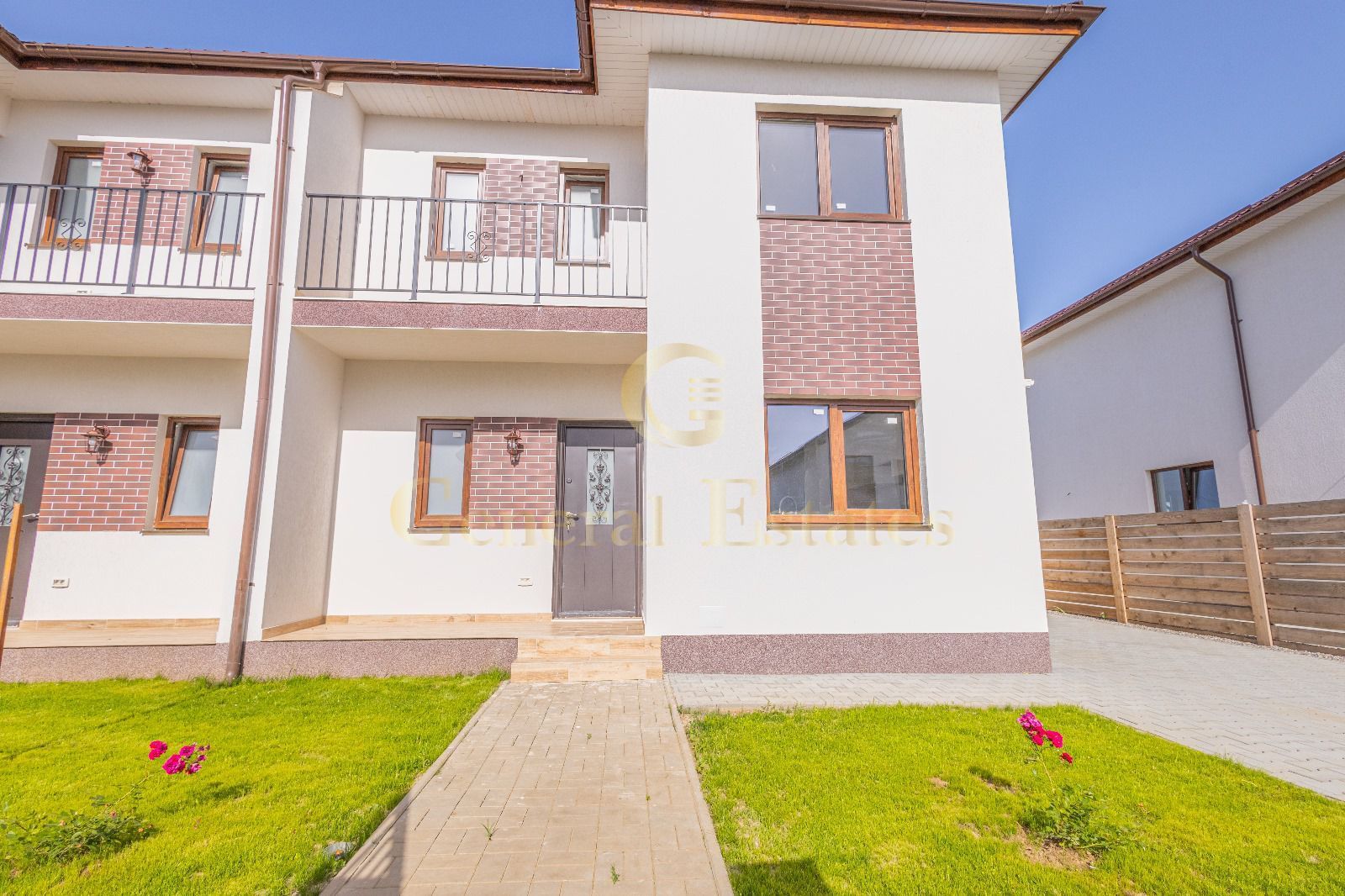 Chirie Casă tip duplex  4 camere - Poză 1