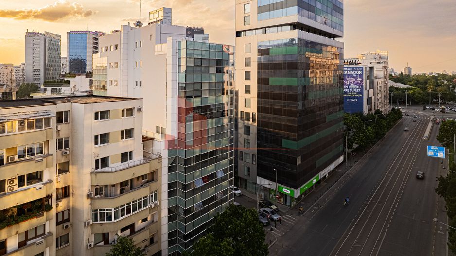 Spatiu comercial stradal - Pretabil restaurant / showroom - Victoriei - Poză 3