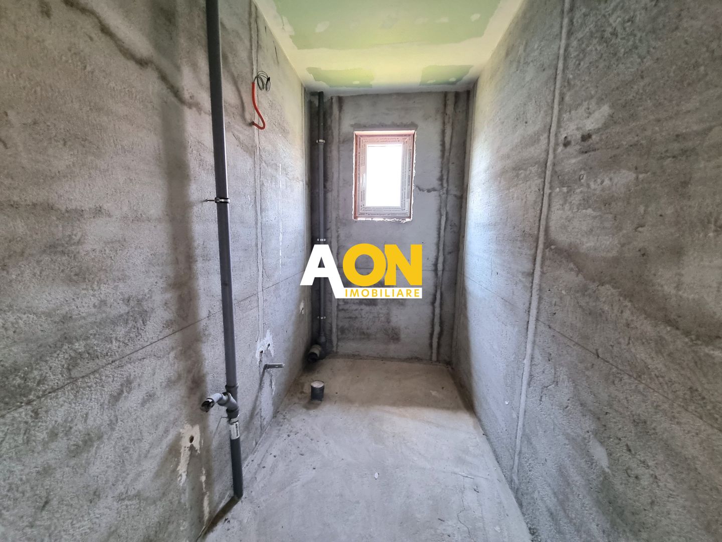 De vanzare casa semifinisata 3 camere, 608mp teren, Recea - Poză 5