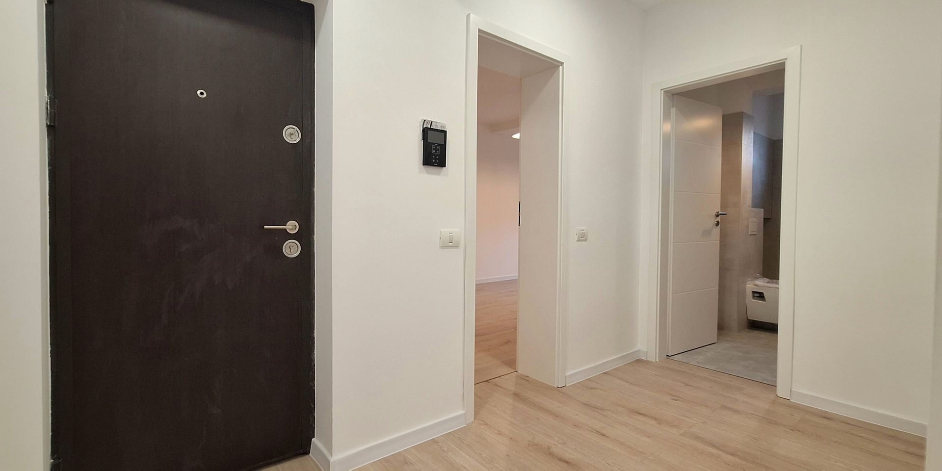 Apartament cu 3 camere si loc de parcare - Kaufland - Poză 4