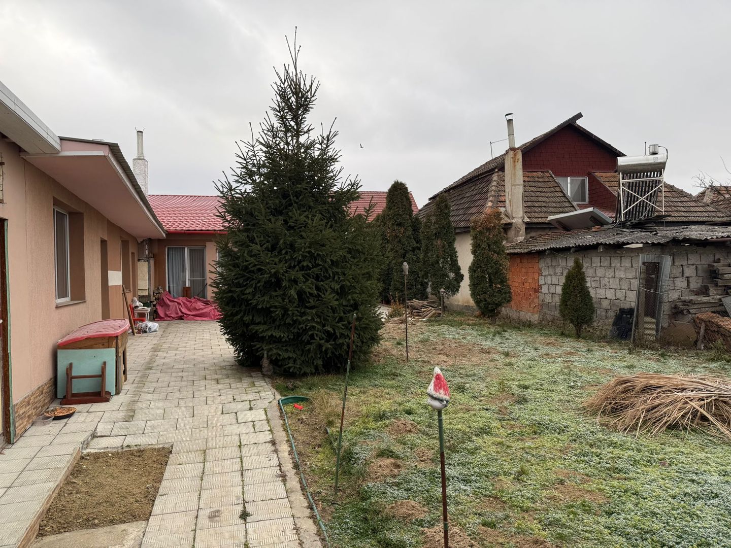 Casa spatioasa de vanzare plan parter in Osorhei - Poză 14