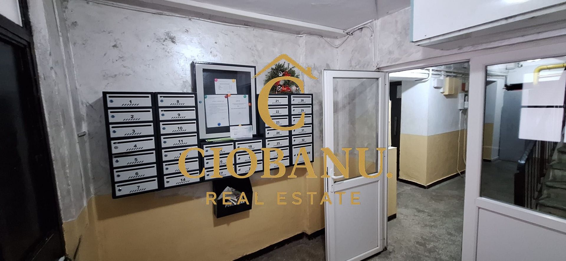 Apartament etaj 3/8 decomandat zona 1 Mai-Sara de vanzare - Poză 9
