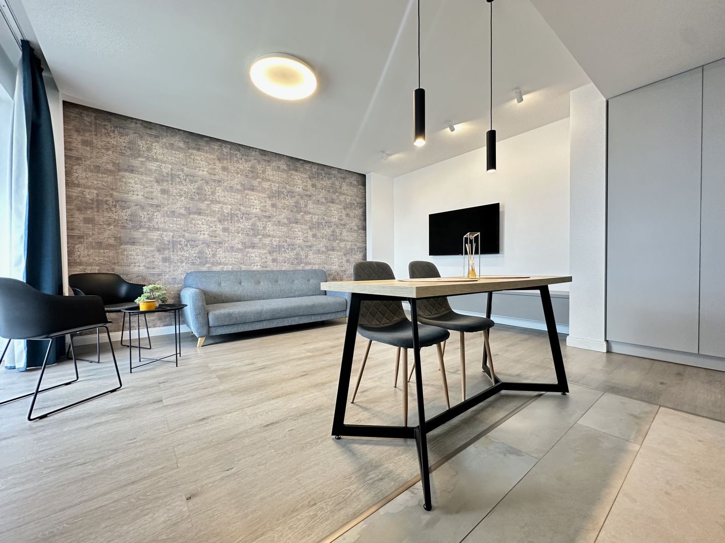 Apartament 2 camere, priveliște deosebită – Complex Kasper, Coresi - Poză 2