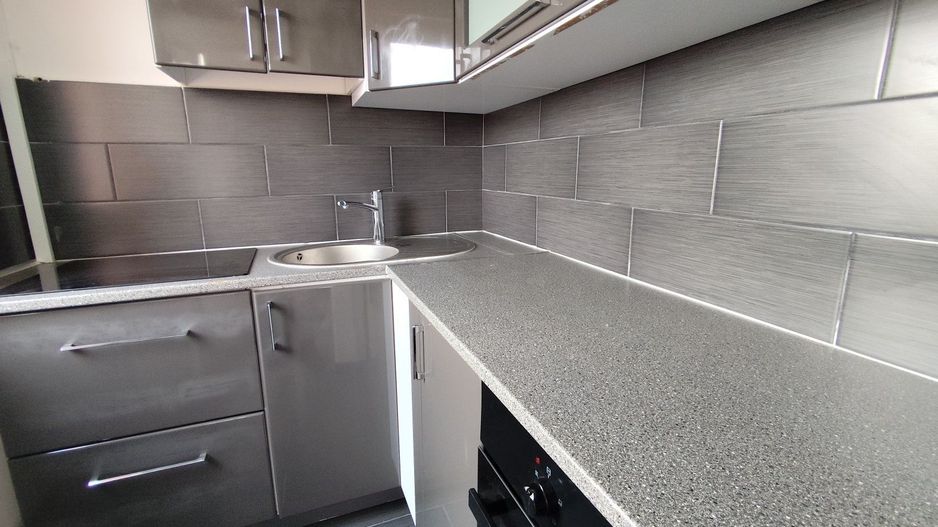 BRASADAS vinde Ap 2 Cam etaj 3/4 Solidarității. - Poză 3