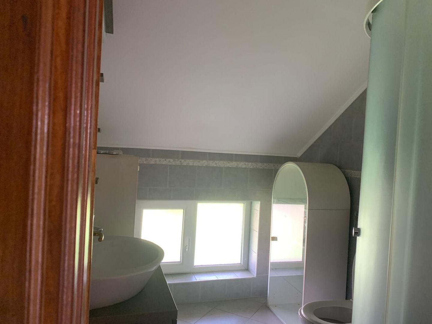 Duplex spațios, 200 mp utili, teren 700 mp, în vatra veche din Moșnița - Poză 21