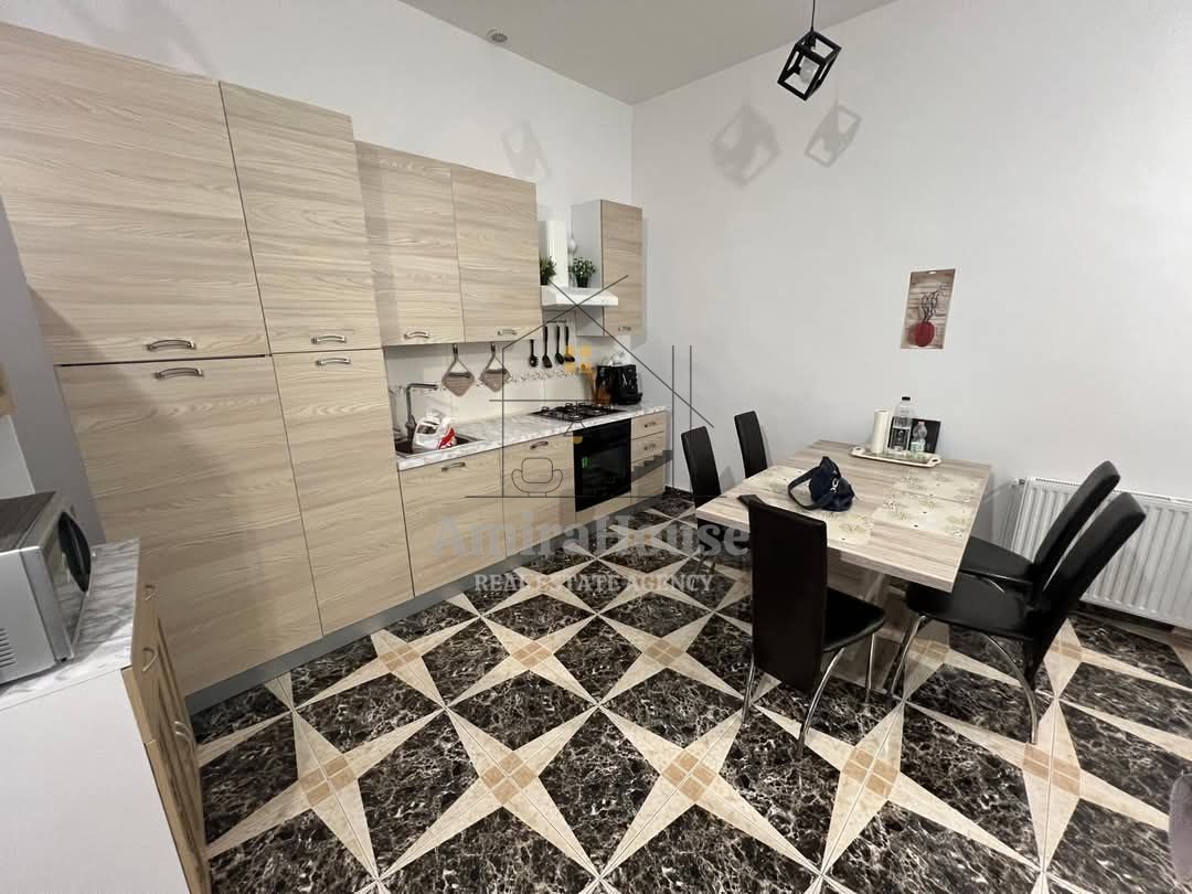 Apartament 3 camere, finisat, 75 mp si pod mansardabil, Bulevardul Eroilor - Poză 9