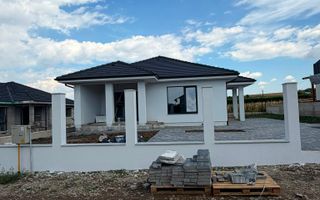 Casa noua de vanzare - Poză 1