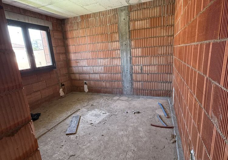 BRASADAS vinde casa cu 3 camere in zona Closca. - Poză 7