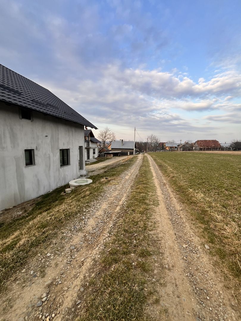 Teren Intravilan de Vânzare 26 Ari | Suceava/Tisauti  I 135.000Euro - Poză 2