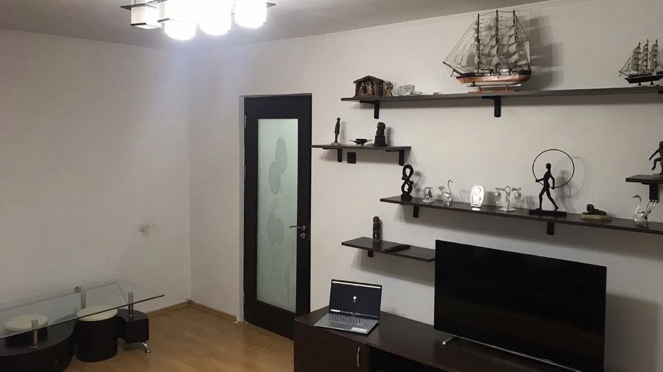 Apartament de vanzare 50 mp - Poză 2