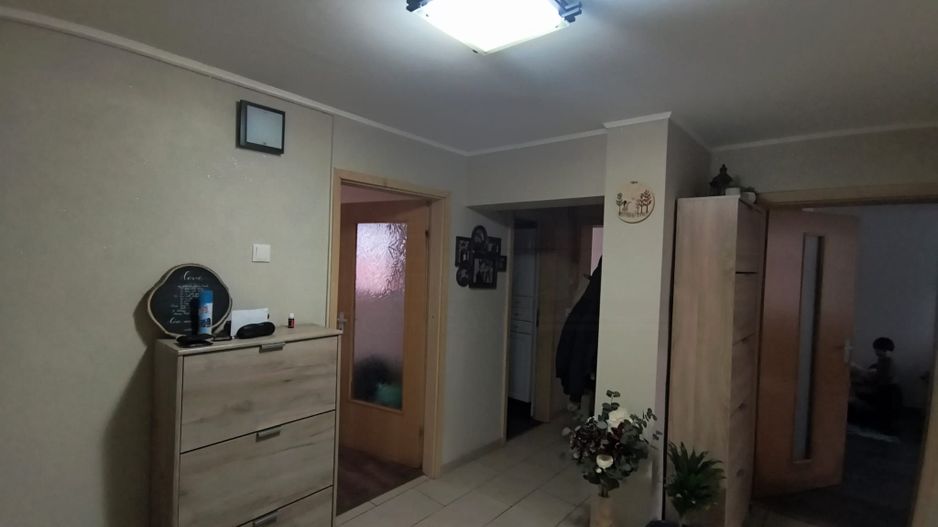 APARTAMENT DE VANZARE IN SIRET – 4 camere | Etaj 1 - Poză 7