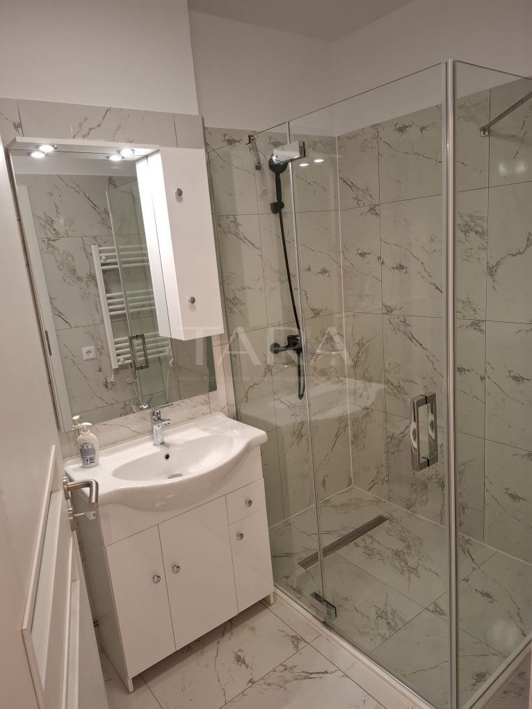 Apartament cu 2 camere decomandate în ansamblul Junior. - Poză 6