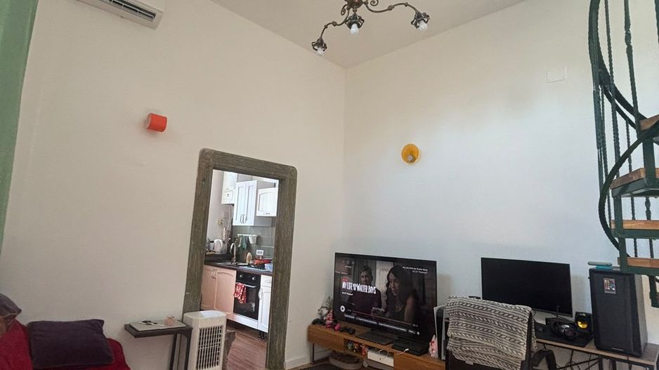 Apartament 2 camere, ultracentral, str.Traian Mosoiu - Oradea - Poză 1