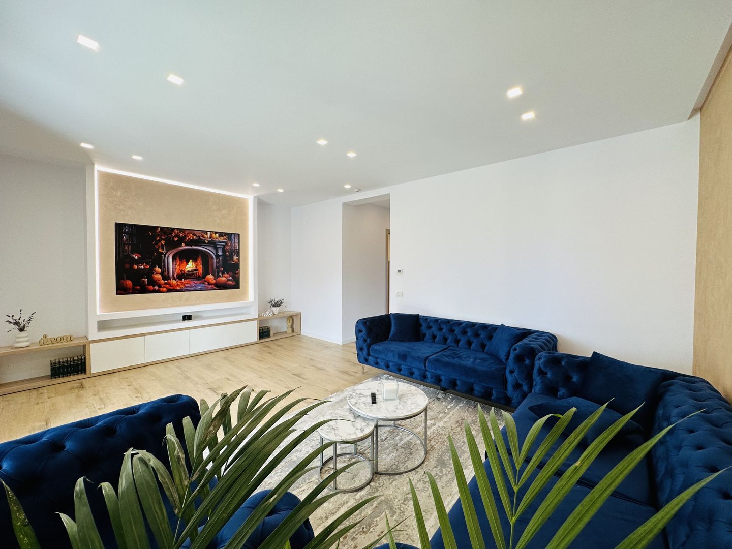 INCHIRIAT - Casa Segmentul Lux - 3 dormitoare & dressing - Prima Inchiriere - Poză 1