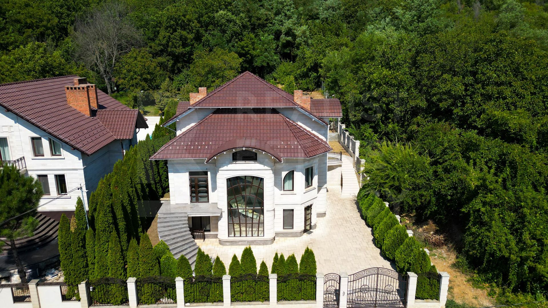 Vânzare, casă premium 255 mp, str. Eugeniu Păpușoi, Botanica - Poză 3