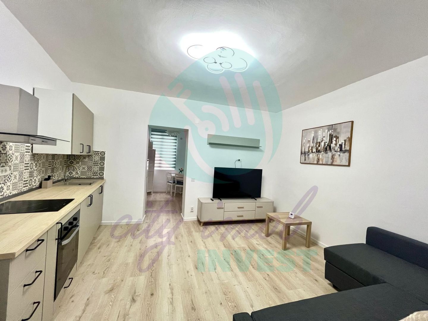 Studio renovat complet 36mp la 3 minute Metrou Muncii - Poză 2