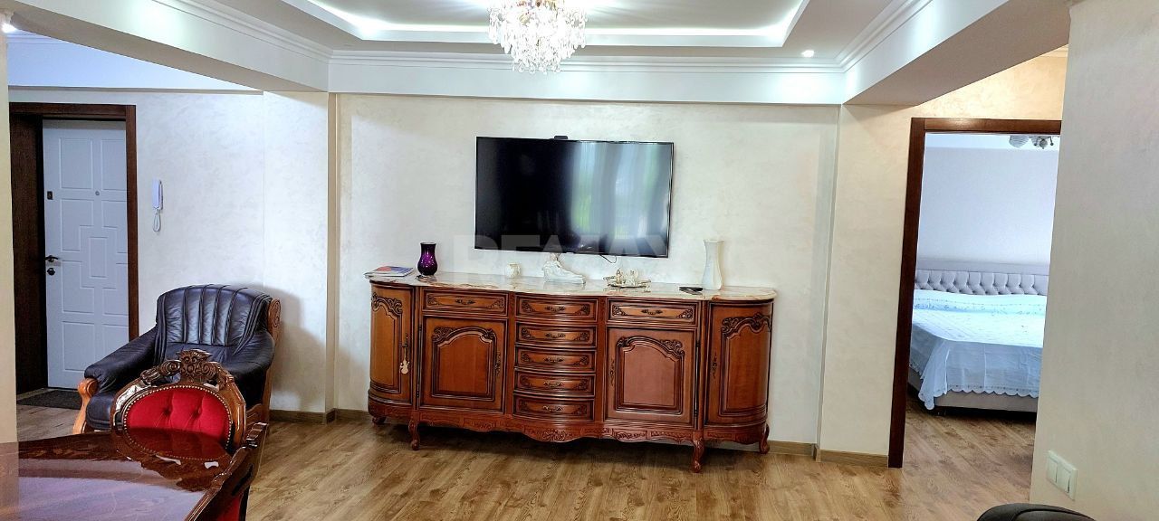 CHIRIE !! Apartament cu 2 camere, 95 m², Buiucani, Chișinău!! - Poză 12