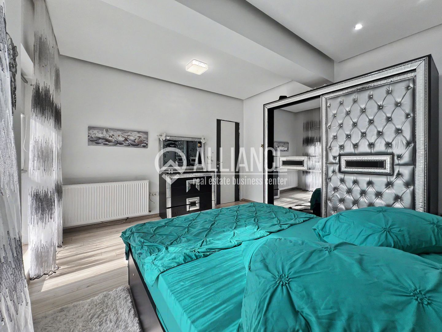 ENERGIA (COD 05) - Un apartament luminos, exact unde orașul se mișcă - Poză 9
