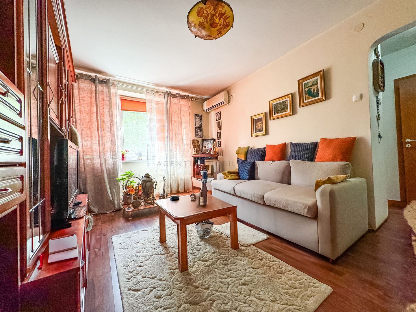 2 Camere Vatra Luminoasa -Zona Premium - Poză 1