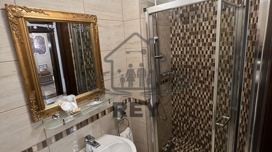 Vila de vanzare in zona Centrala/Orasul de jos - Poză 33