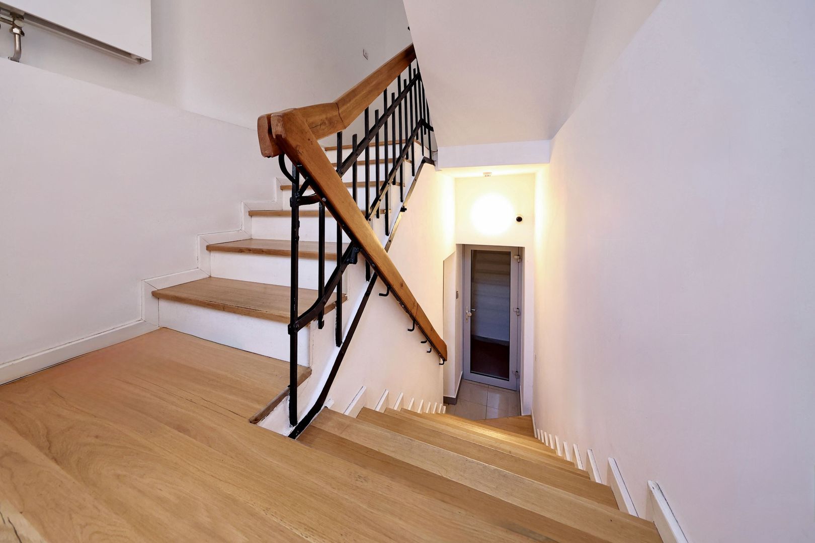 Clădire administrativă renovată integral – oportunitate investițională – Brașov - Poză 33