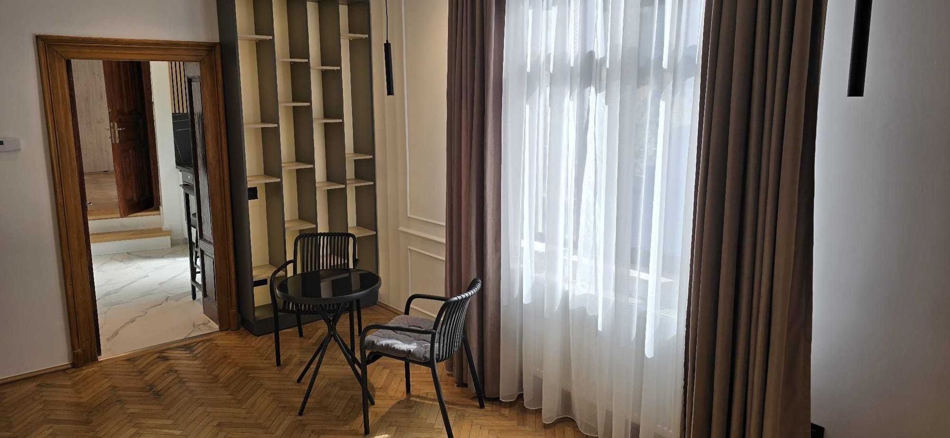 Inchiriez 2 camere, zona Vasile Lascar - Dacia - Poză 2