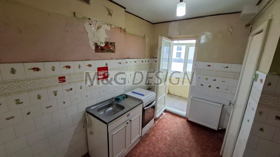 Etaj 2, Spitalul Judetean-Girocului 3 camere - Poză 31