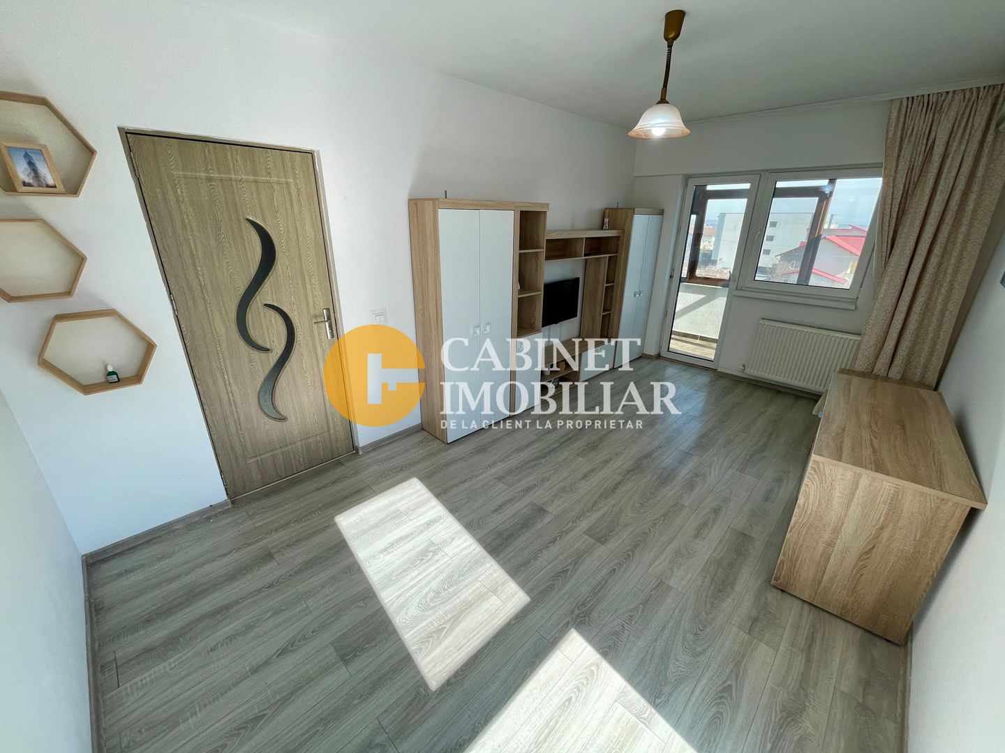 Galata - Bloc Nou - 2 Camere decomandat - Etaj 1 - Mobilat/Utilat - 54 MP - Poză 3