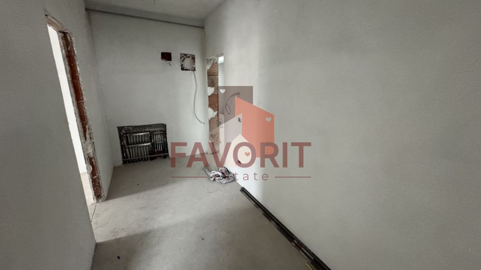 Etaj 2. Apartament pe 2 nivele. 2 bai. 2 locuri de parcare - Poză 4