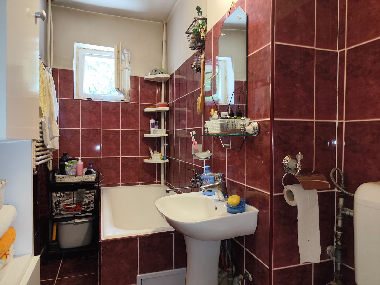 De vanzare apartament 3 camere, str.Morii, Nufarul, Oradea - Poză 12