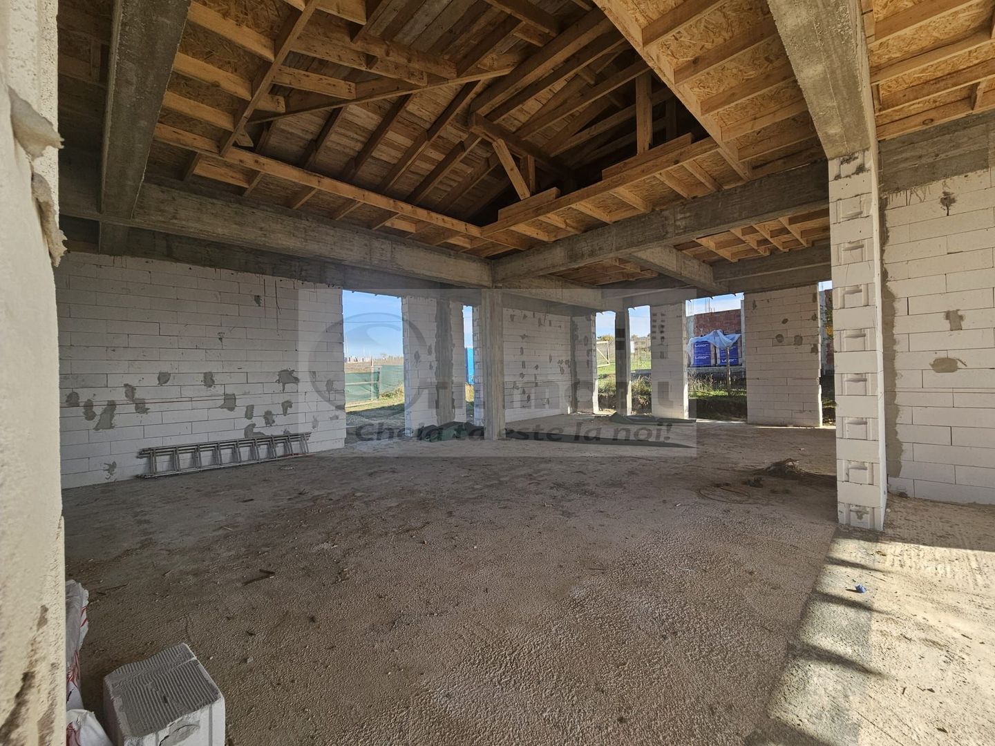 Casa plan parter - 145mp - Bucium - Poză 10