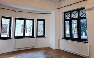 Vila Exclusivista zona Capitale - Poză 1