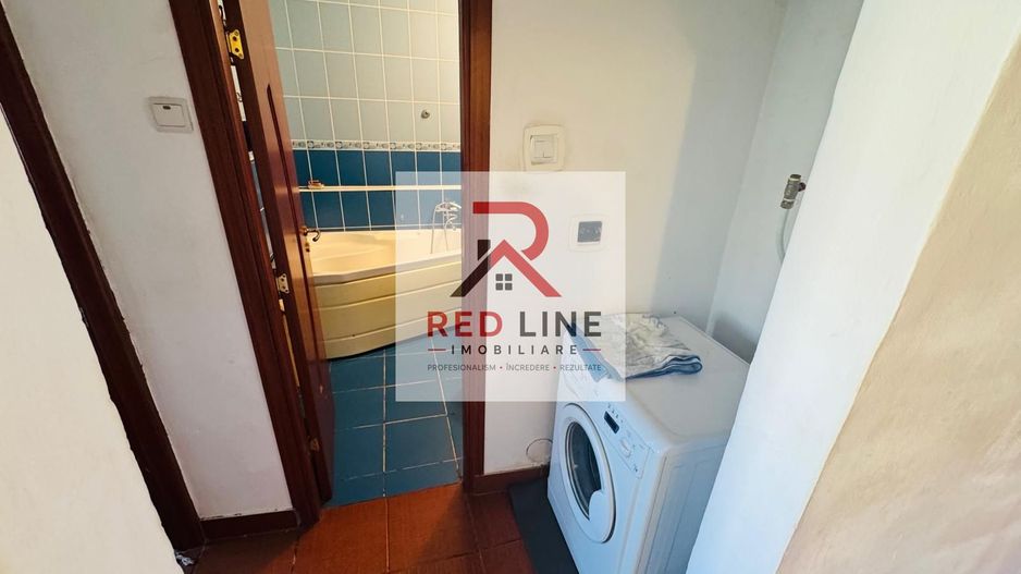 Apartament 3 camere, decomandat,etaj 4 (zona centrala Hotel Traian) - Poză 6