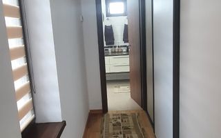 Vila Individuala cu 8 camere si gradina, in Selimbar - Poză 6